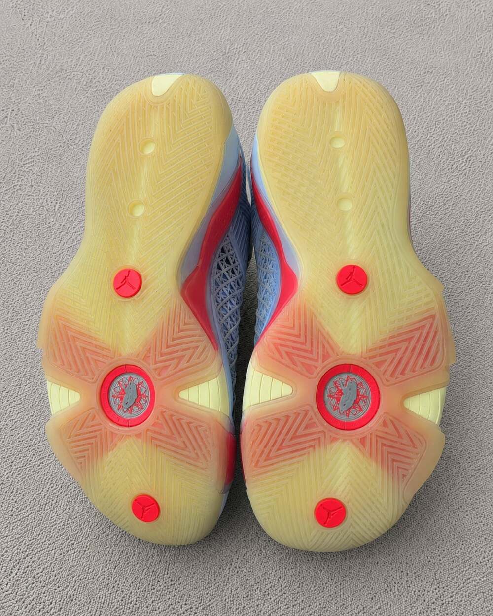 Air Jordan XXXVIII 38 'Fadeaway' Basketball Shoes DZ3356-500 - Picture 4 of 4